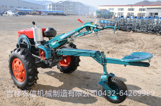 NX201型手扶拖(tuō)拉機