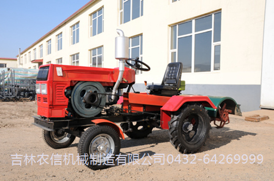 NX32型四輪(lun)拖拉機