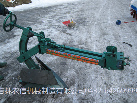 1LSW-135型水旱(hàn)田兩用犁(lí)